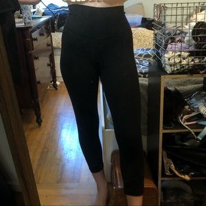 black lululemon leggings